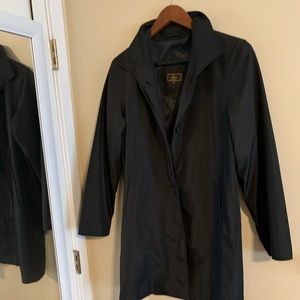 Authentic black fendi trench coat . ❤️⭐️❤️